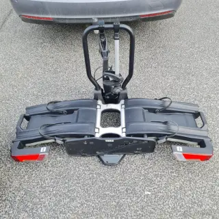 Nosič na kola Thule VeloCompact 926 3+1 Zamluveno