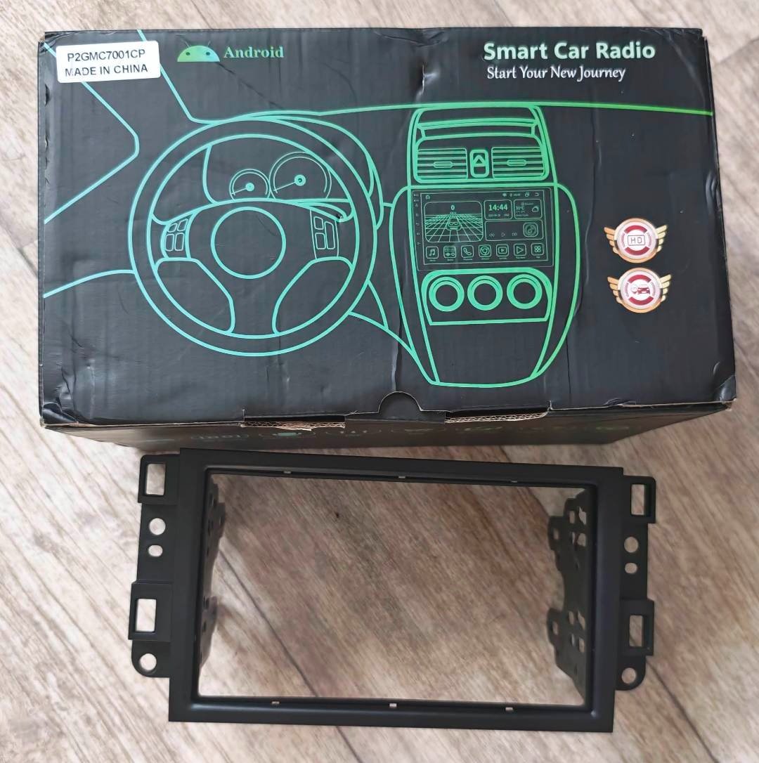 Android rádio s podporou couvací kamery, GPS, Bluetooth apod