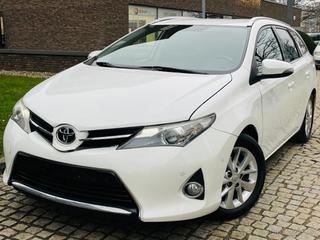 Toyota Auris 1.6i 97KW MANUÁL VÝHŘEV KAMERA TAŽNÉ