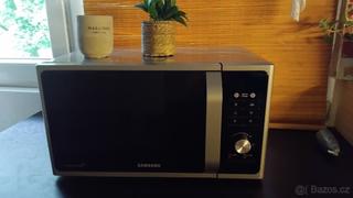 Krásná multifunkční mikrovlnná trouba Samsung s grilem