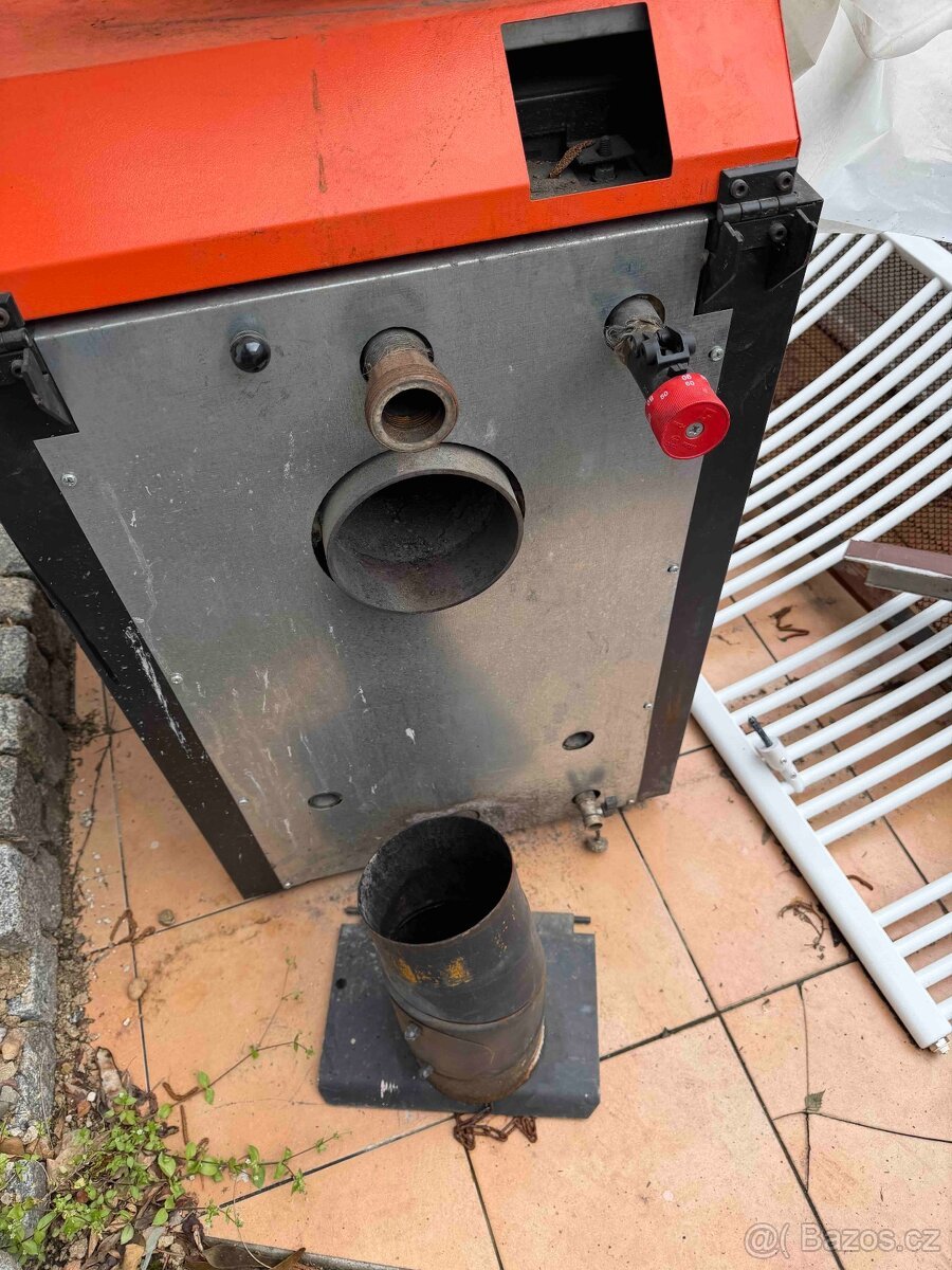 Kotel na tuhá paliva OPOP 24Kw+ Dražice kombi 125 l.