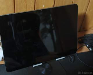 Herní tablet