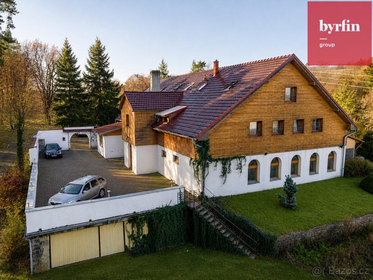 Rekreační areál s 24.962 m² pozemků – ideální pro resort, sv