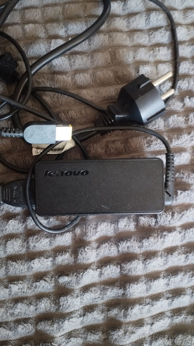 Adaptér Lenovo 20V-2.25A