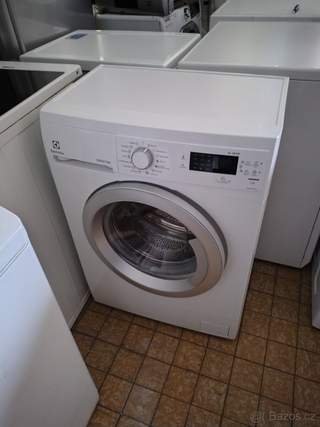 Automatická pračka Electrolux se zárukou (3)