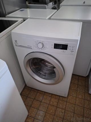 Automatická pračka Electrolux se zárukou (3)