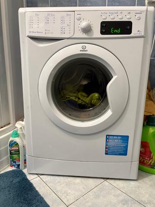 pračka Indesit
