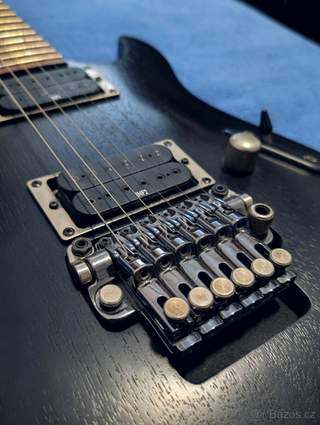 Elektrická kytara Ibanez S320