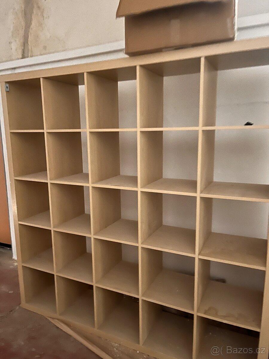 IKEA Kallax knihovna