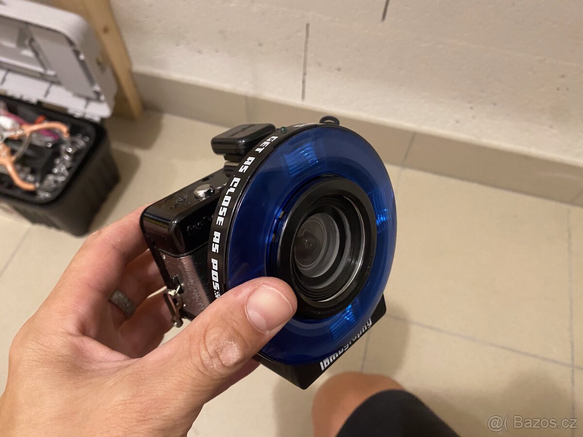 Lomography Fisheye 2 (černo-stříbrný) + kruhový blesk