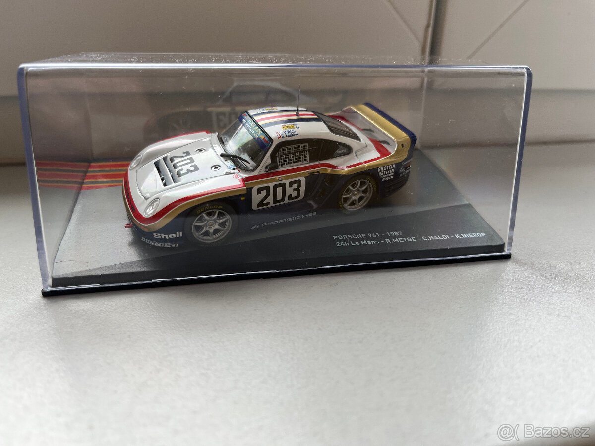 Porsche 961