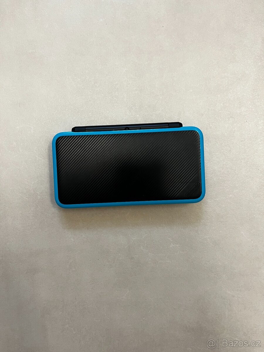 Nintendo 2DS XL