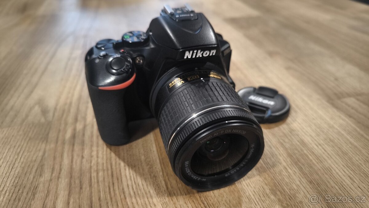 Nikon D5600 + nikkor af-p 18-55mm f3.5-5.6