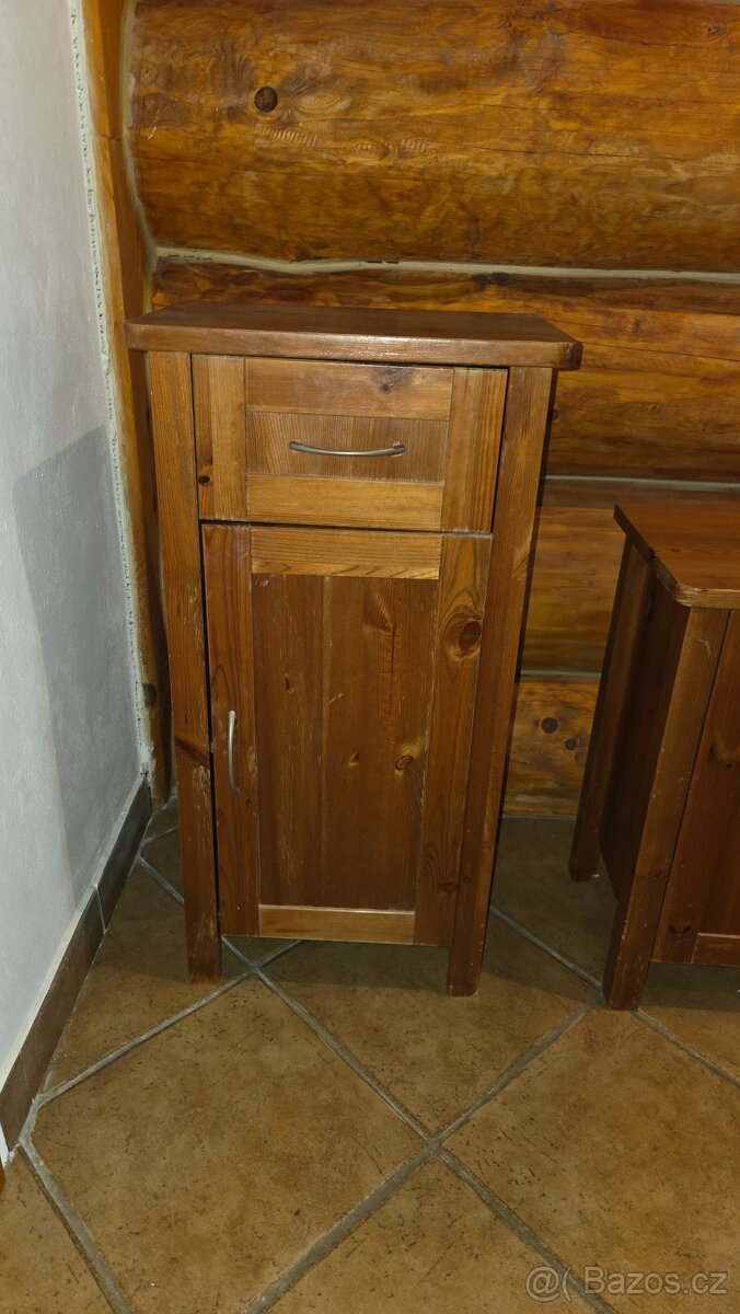 Koupelnovy nabytek vcetne umyvadla a baterie