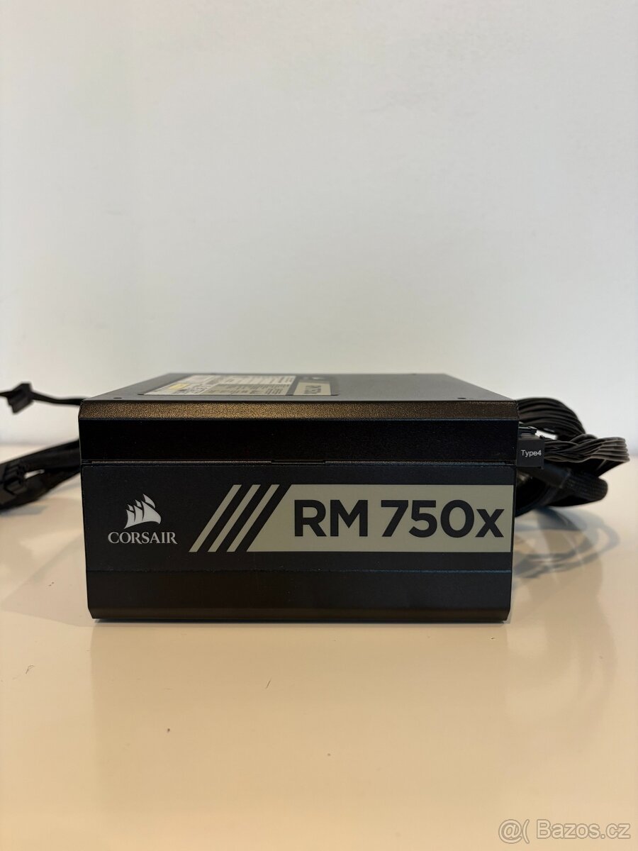 Zdroj Corsair RM750x – 750W, plně modulární
