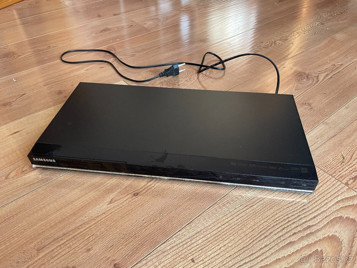 DVD přehrávač Samsung DVD-C550