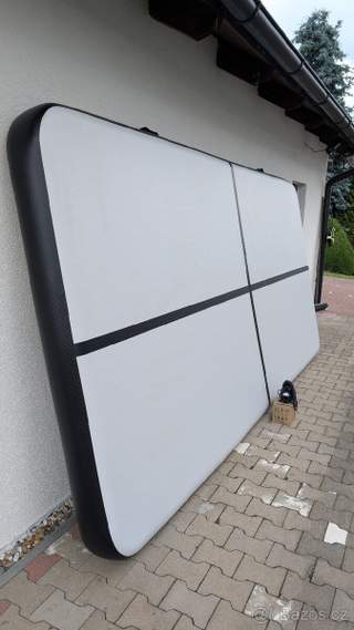 Airtrack 4 x 2 x 0.2 m