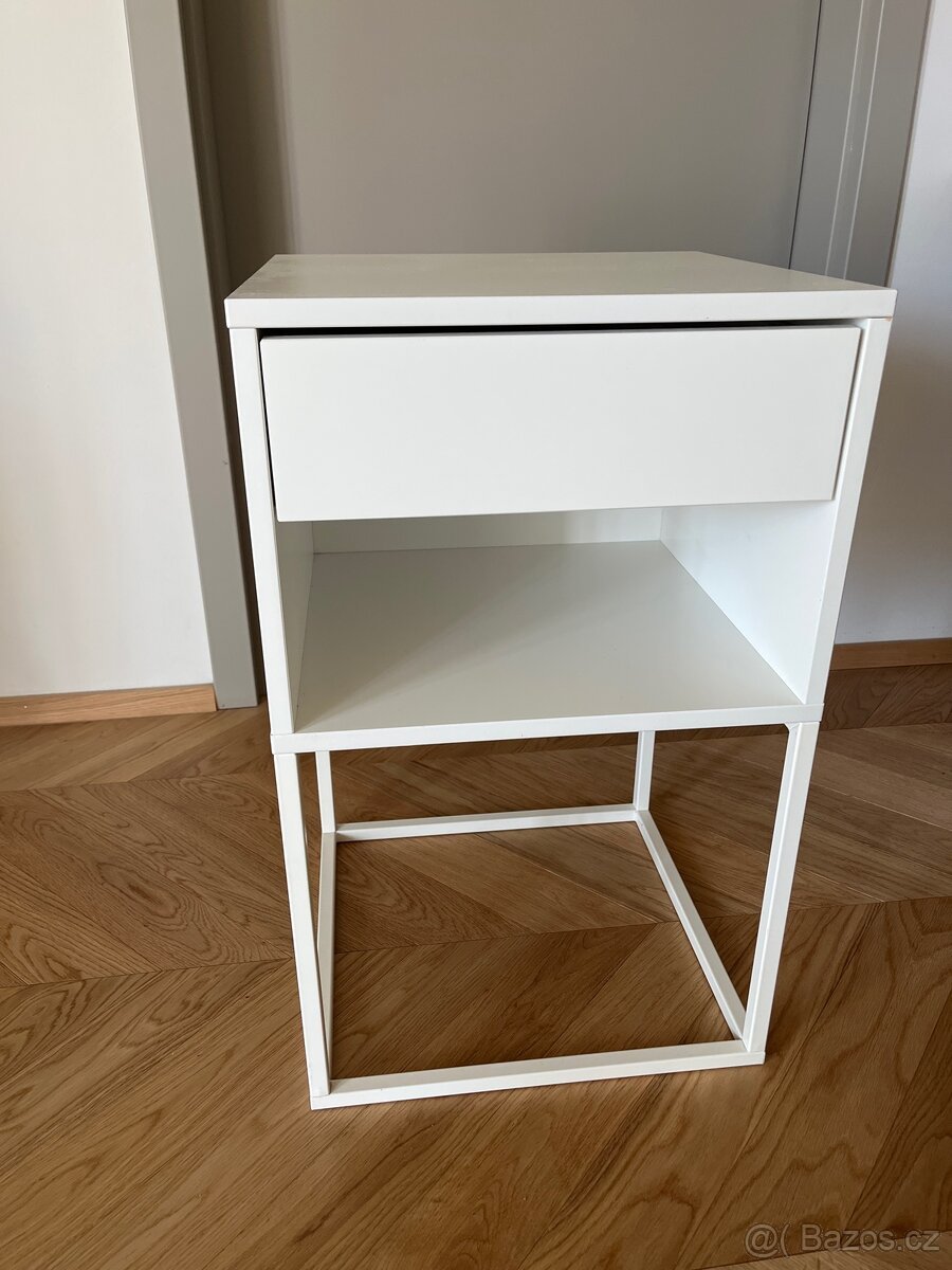 Noční stolek VIKHAMMER ikea 2x