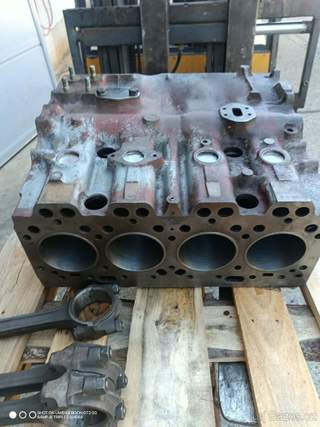 blok motoru rekord 3900
