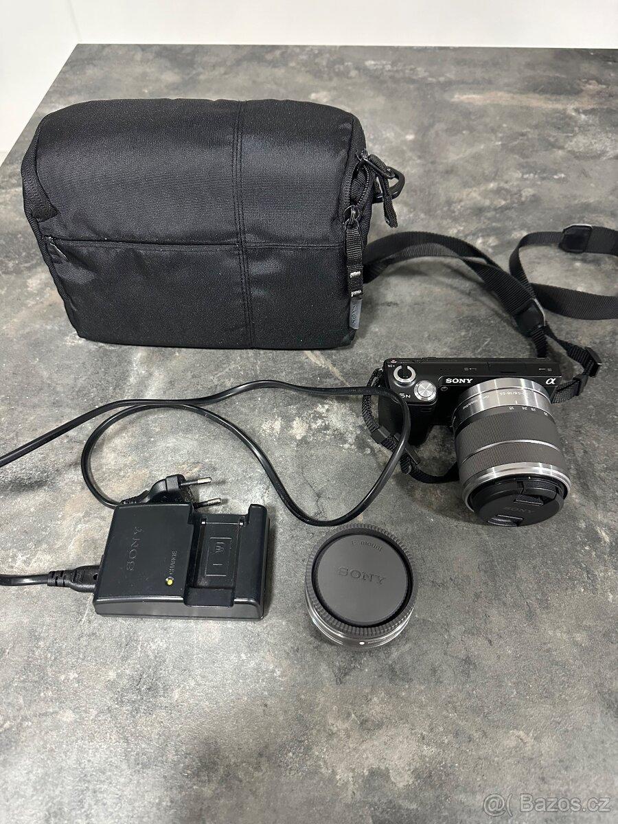 Sony NEX-5N + 2 objektivy + příslušenství (brašna, nabíječka