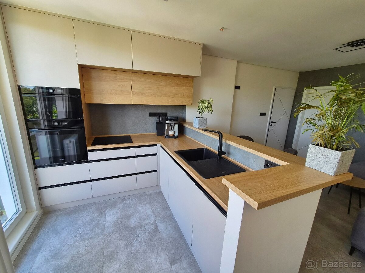 Prodej bytu 4+kk 75m2 s balkónem vybavený Šumperk