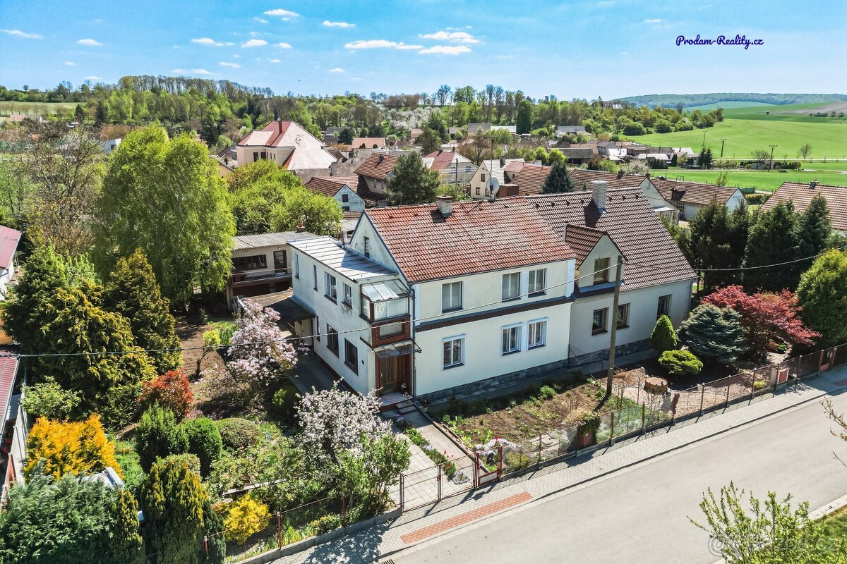 Byt 2+1 – 1580 m², pozemek 1580 m²