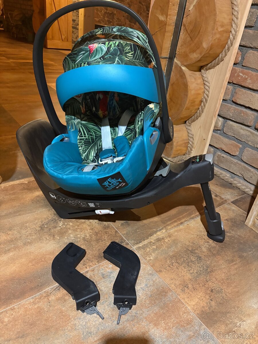 Cybex Cloud Z i-Size + ISOFIX Base Z