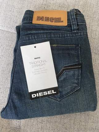 Nové džíny Diesel