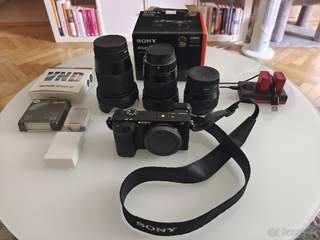 Sony a6400 + APS-C Photography Bundle