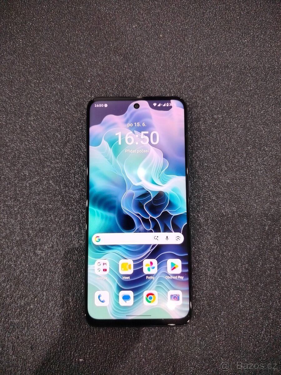 Motorola Moto G35 5G (4 GB RAM / 256 GB) – Skvělý stav
