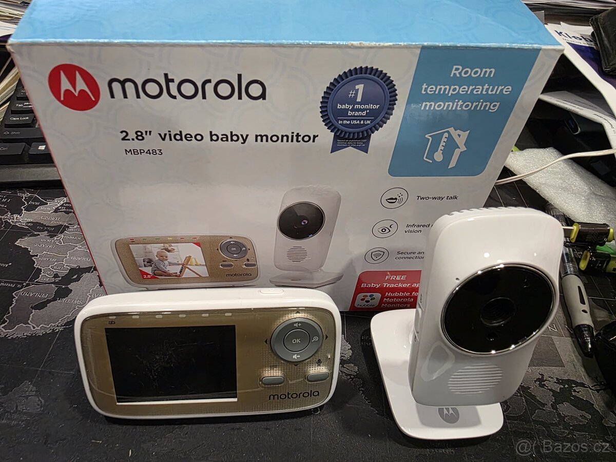 Barevná video chůvička Motorola MBP483