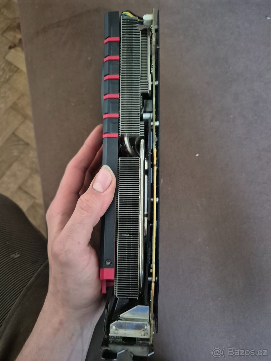 Grafická Karta - MSI Radeon R9 390 GAMING 8G