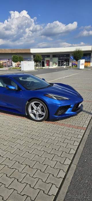 Corvette c8