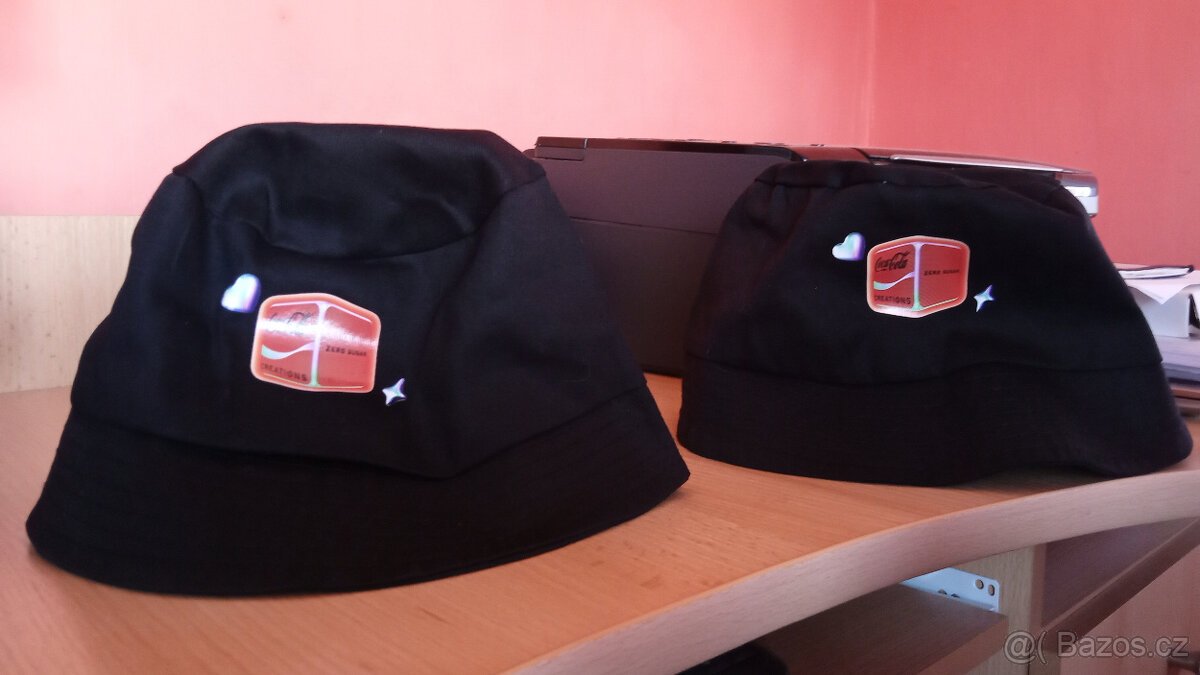 Coca-Cola kloboučky 2 kusy (NOVÉ)