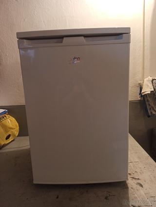 Prodám malou chladničku, ledničku BEKO TSE 1283