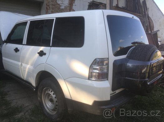 Mitsubishi Pajero – 2012