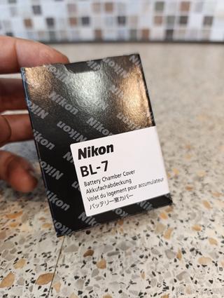 Krytka prostoru pro baterii BL-7 Nikon Z 9
