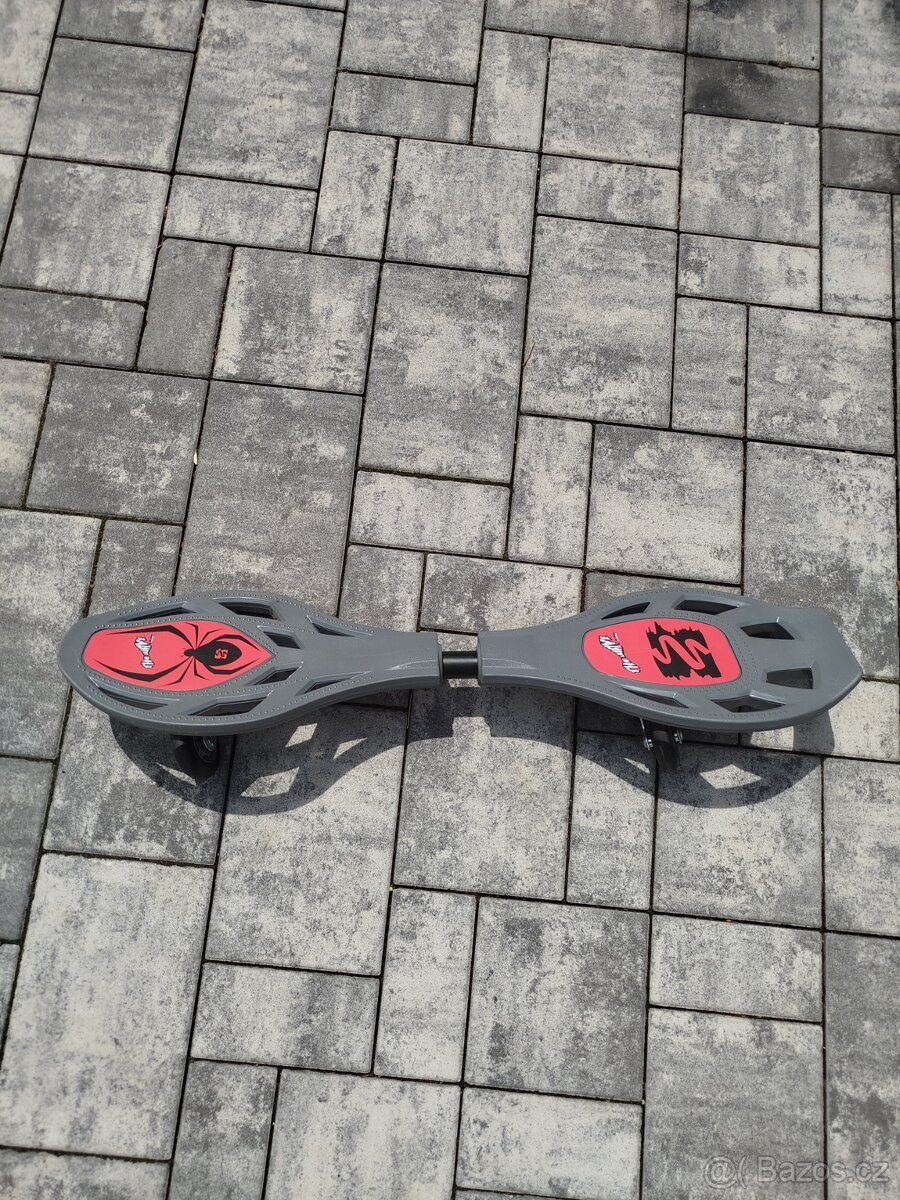 Snakeboard