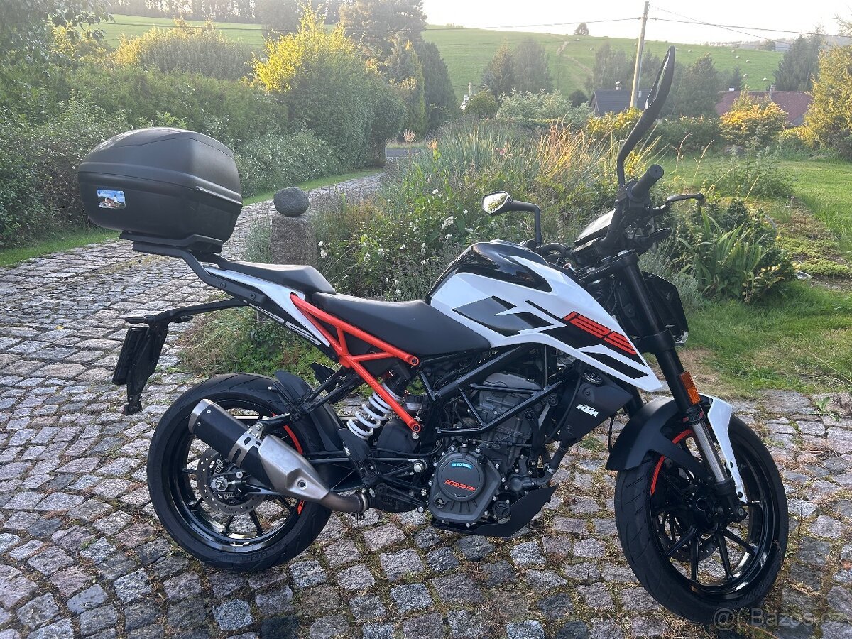 KTM Duke 125
