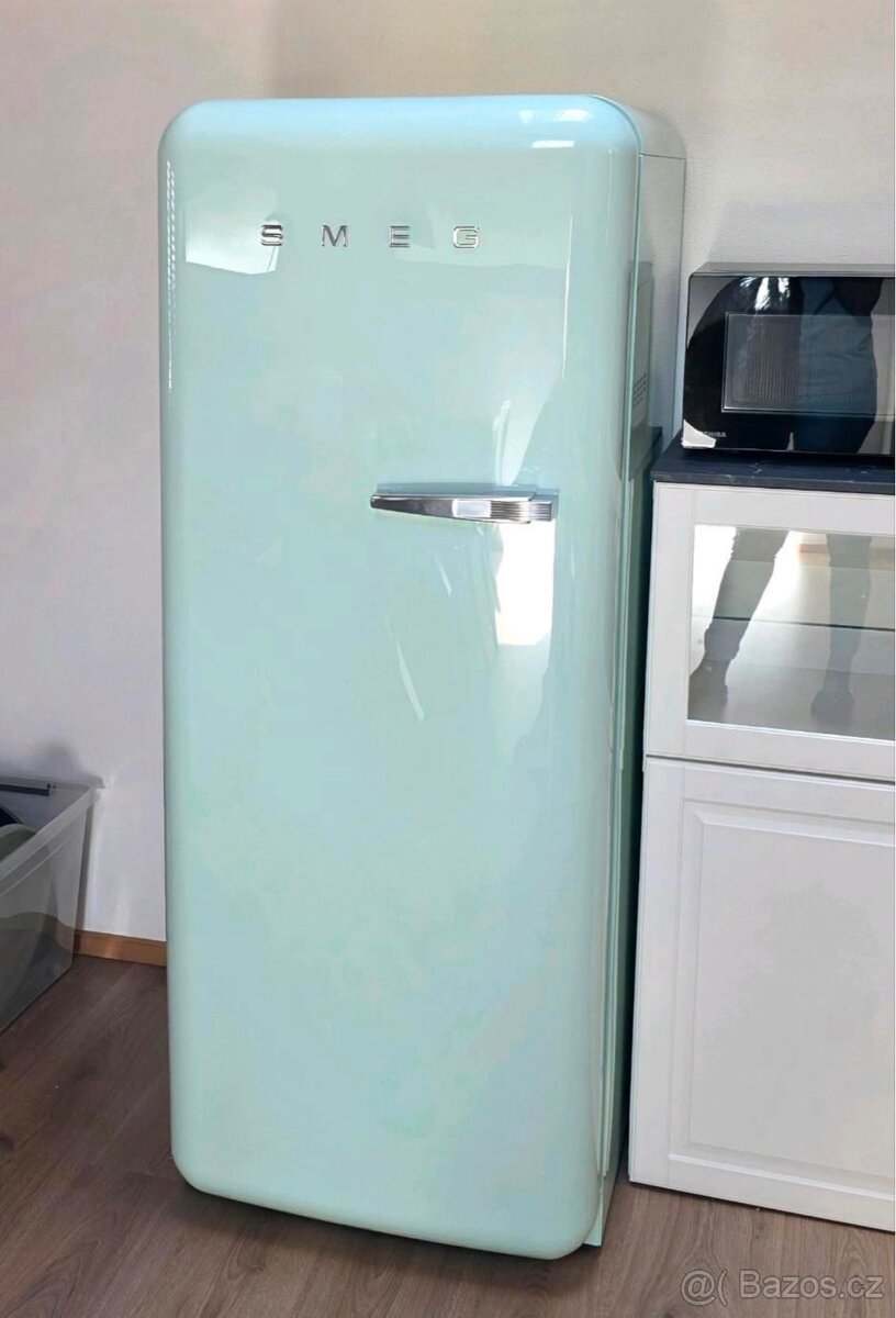 SMEG FAB28 chladnička mintová - top stav