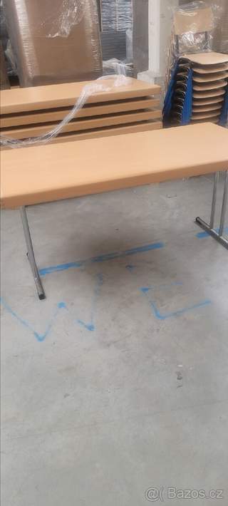 Skládací stul