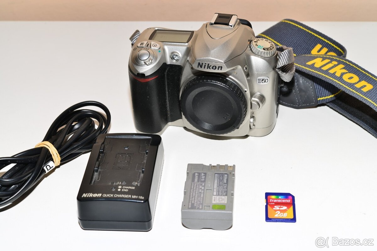 Nikon D50 + Příslušenství