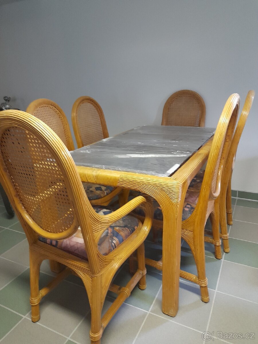 Jídelní set