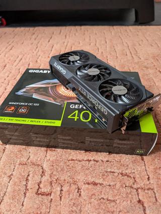 nVidia Gigabyte RTX 4070 wind force OC 12gb