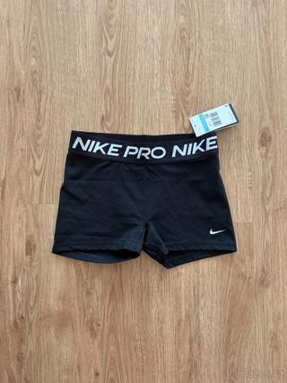 Nike PRO nové kraťásky s visačkou