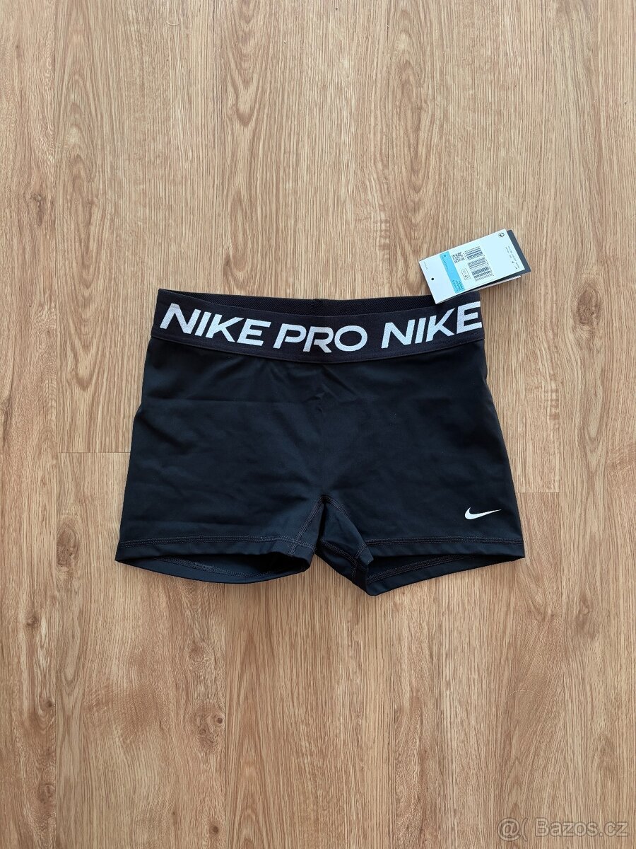 Nike PRO nové kraťásky s visačkou