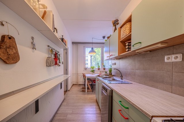 Prodej bytu 3+1, 73 m², balkon, sklep, 1.NP– Zlín, Kúty 1954