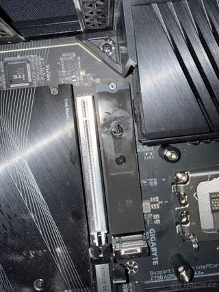 GIGABYTE Z790 AORUS ELITE AX
