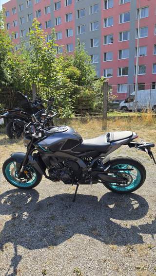 Yamaha MT 09 Y-AMT 26/zaruka 5let