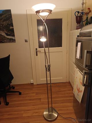Stojatá lampa